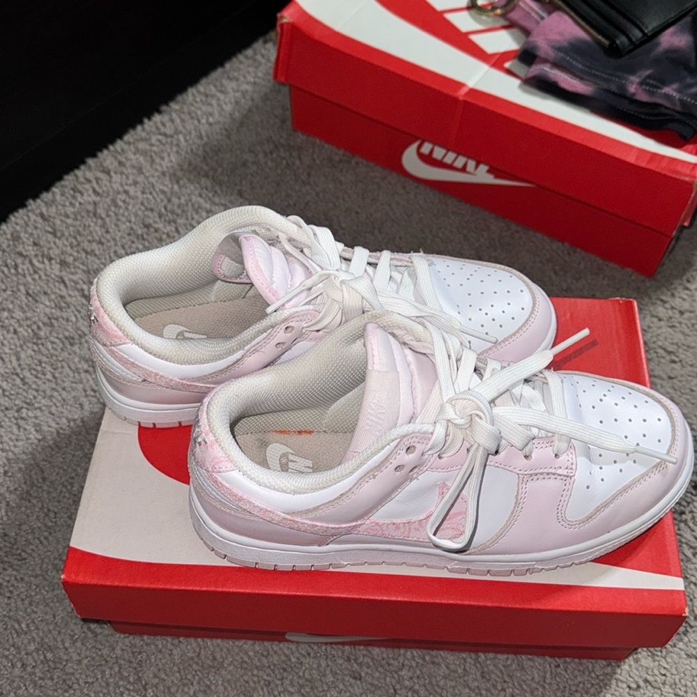 nike low dunks